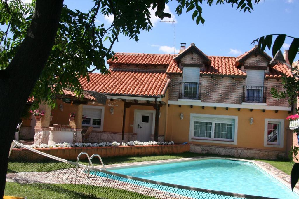 Hospedium Hacienda Las Cavas Olmedo Exterior foto